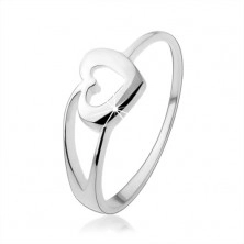 Ring made of 925 silver with heart outline and forked arm