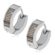 Shiny earrings made of 316L steel in silver colour - black dots