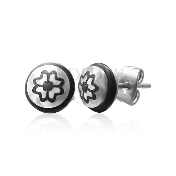 Steel earrings with four-leaf clover symbol and black rubber band