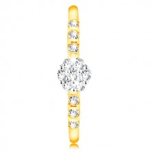 Ring of 14K gold - clear sparkling flower, tiny zircons on the shoulders