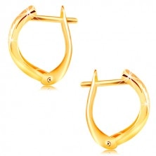 Earrings in 14K gold – arc with shiny diagonal cuts
