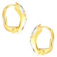 585 gold earrings – an asymmetric matte arch with two-colour strips and lattice