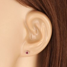 Stud earrings made of 585 gold – a round rubin in a red hue, 3 mm