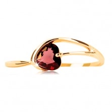 Ring made of yellow 9K gold - red garnet heart, asymmetrical shoulders