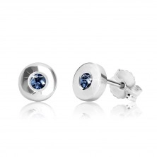 White 375 gold earrings - glossy circle with dark-blue sapphire, 5 mm
