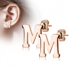 Steel earrings in a copper colour – letter of the alphabet “M”, studs