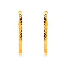 Round earrings in 375 yellow gold decorated with diamond cut, square shoulders, 18 mm