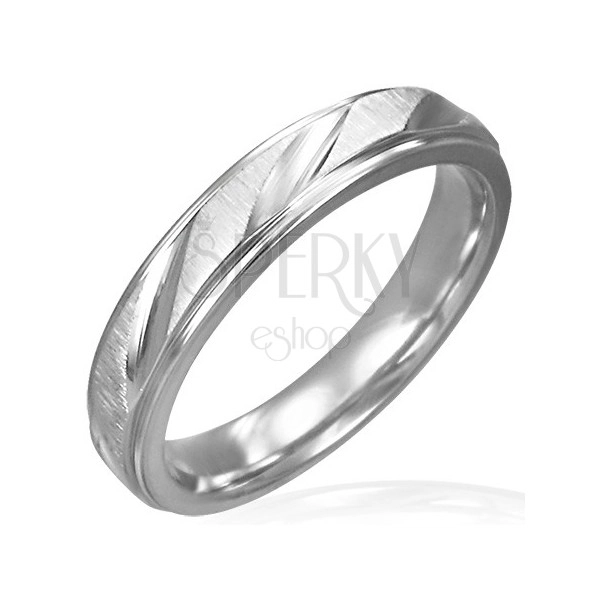Matt steel ring with shiny cuts for women