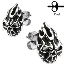 Skull stud earrings made of steel