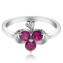 Silver ring - ribbon and trefoil of fuchsia color