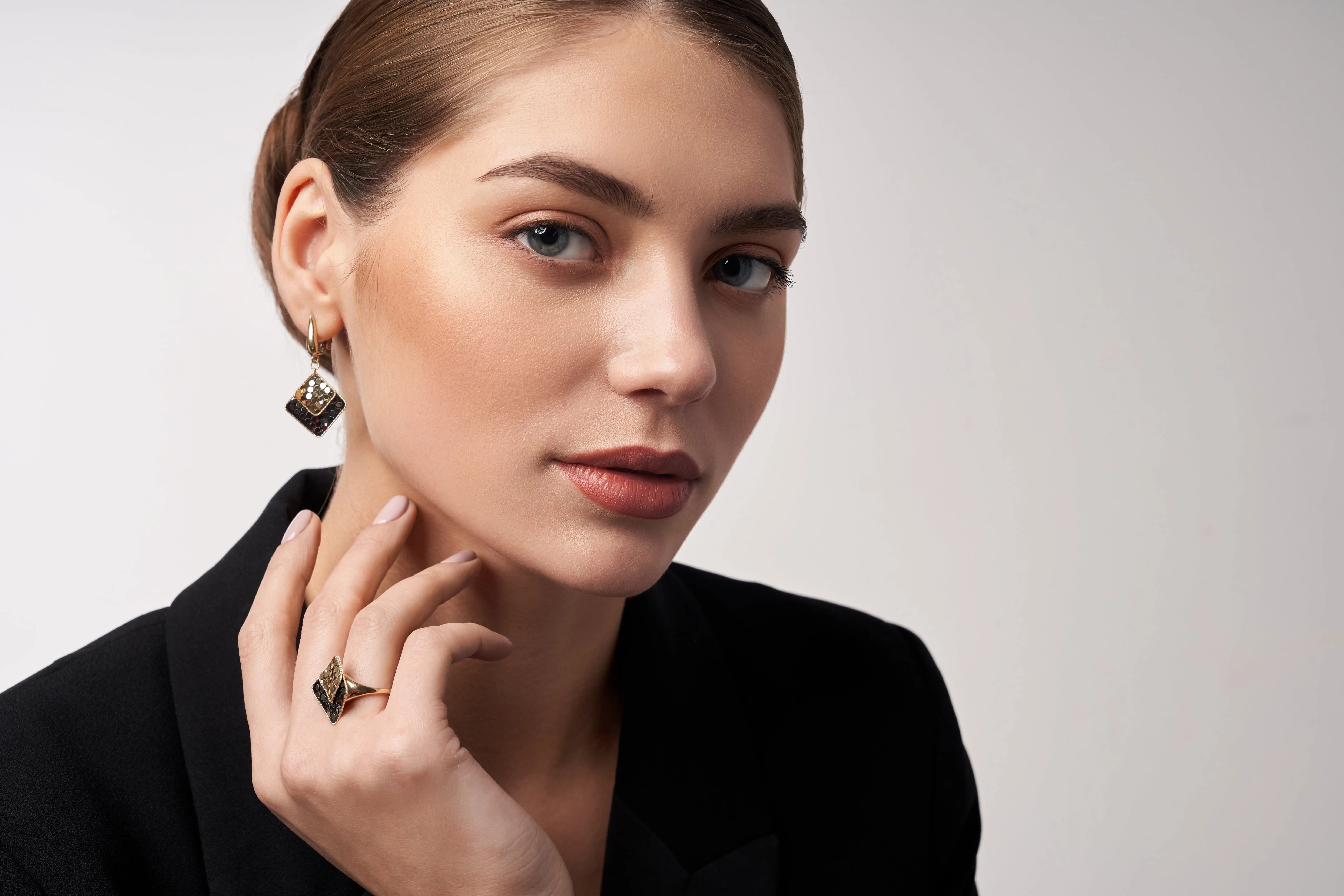 5 secrets to choosing the perfect jewellery for your personality